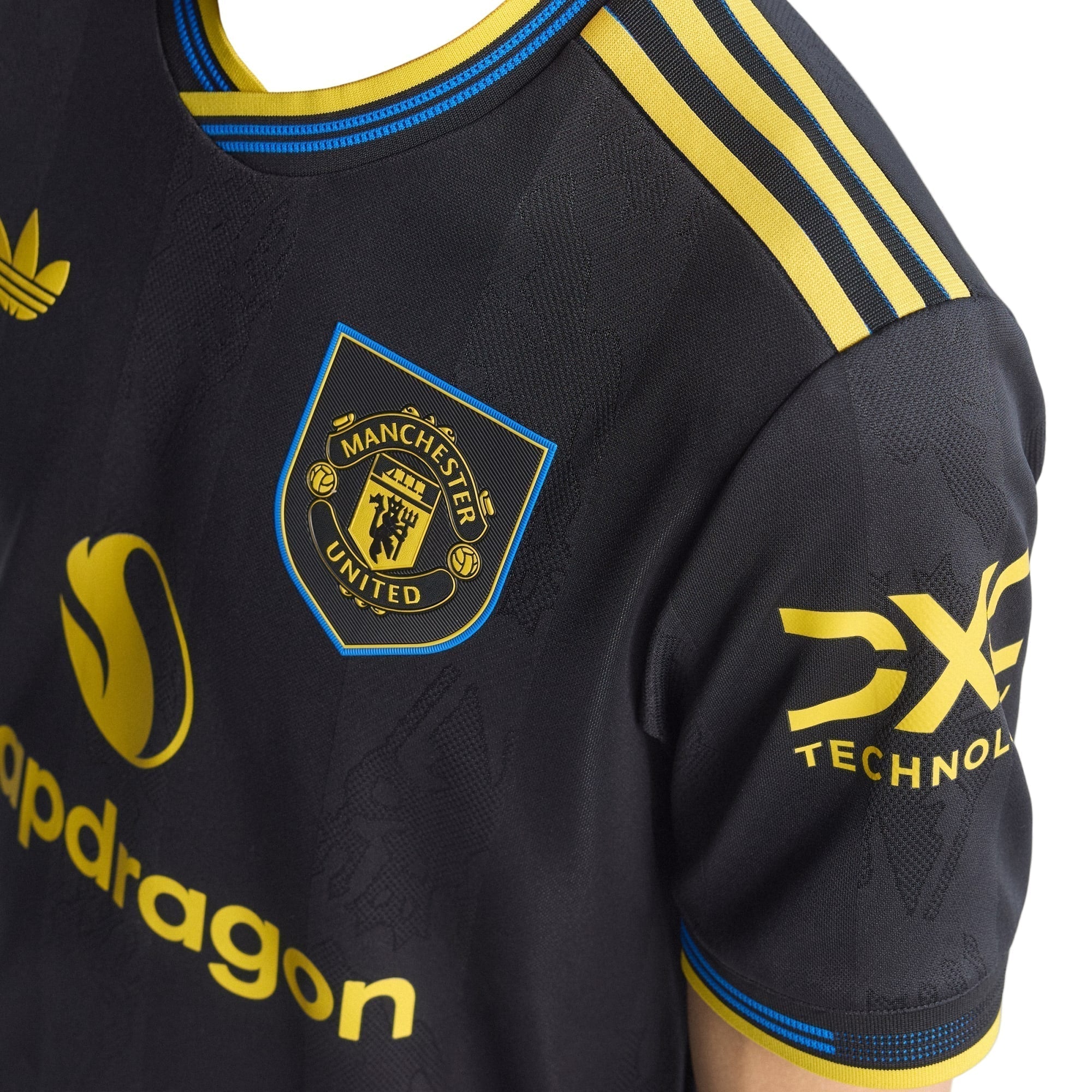 adidas Maguire Men's Manchester United Authentic Third Jersey 25/26 w/ NRFR + EPL Patches (Black)