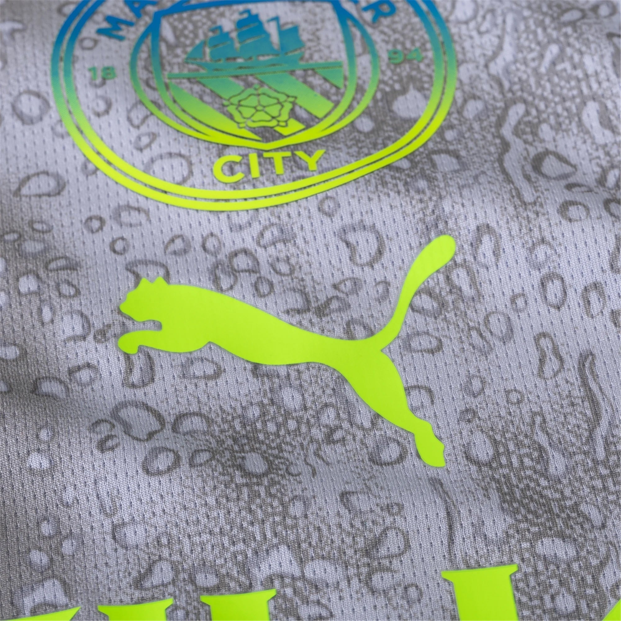 Puma Men's Manchester City Ake Third Jersey w/ EPL + No Room For Racism Patches 25/26 (Cool Weather/Pro Green)