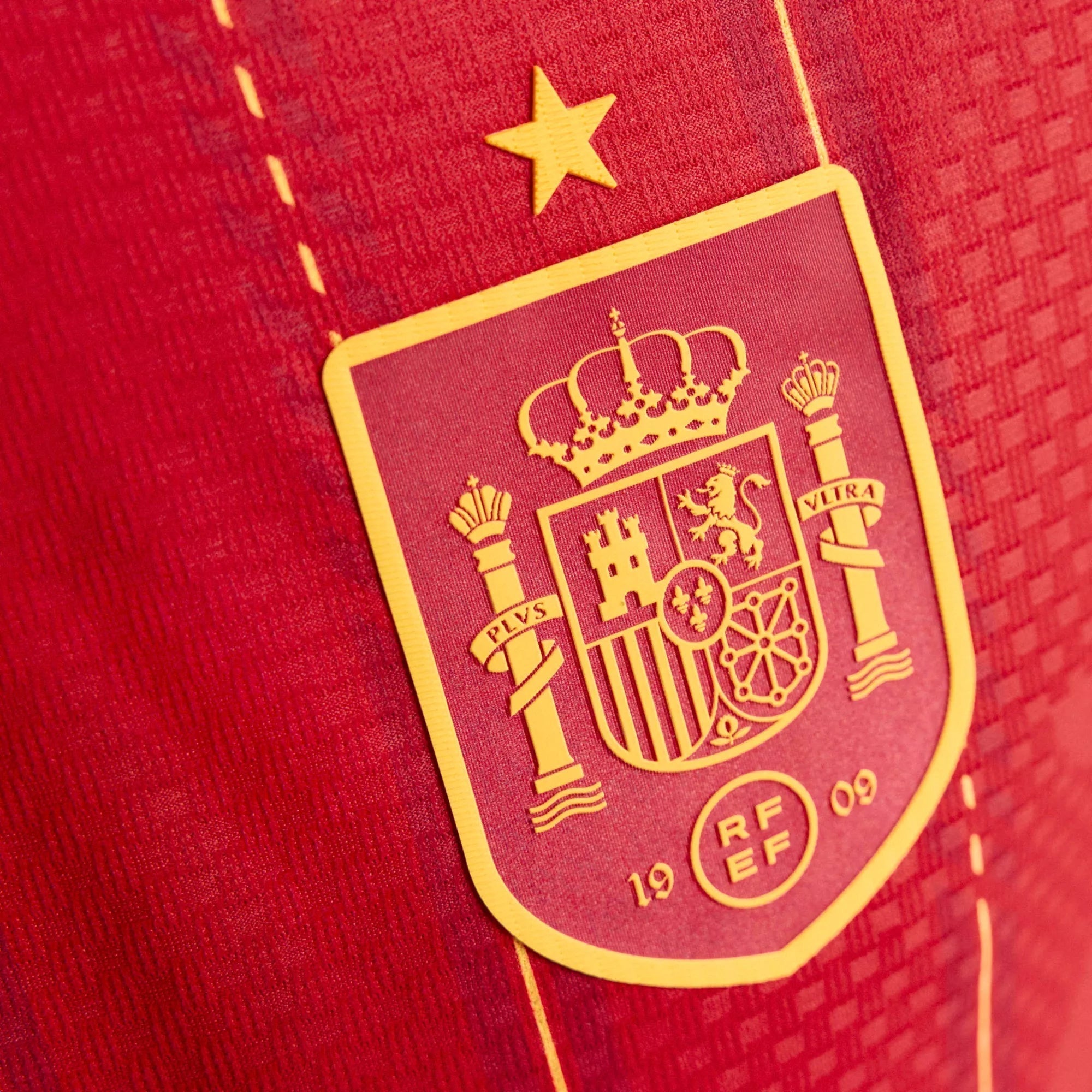 adidas Men's Zubimendi Spain Authentic World Cup Home Jersey 2026 (Vivid Red)